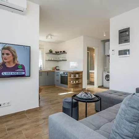 Pejakovic Apartment Vir